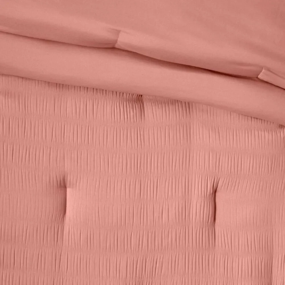 Toddler Seersucker Kids' Comforter Rose Pink - Pillowfort